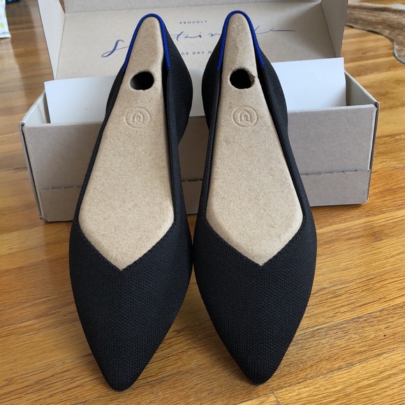 Perfect black point Rothy’s - Picture 2 of 7